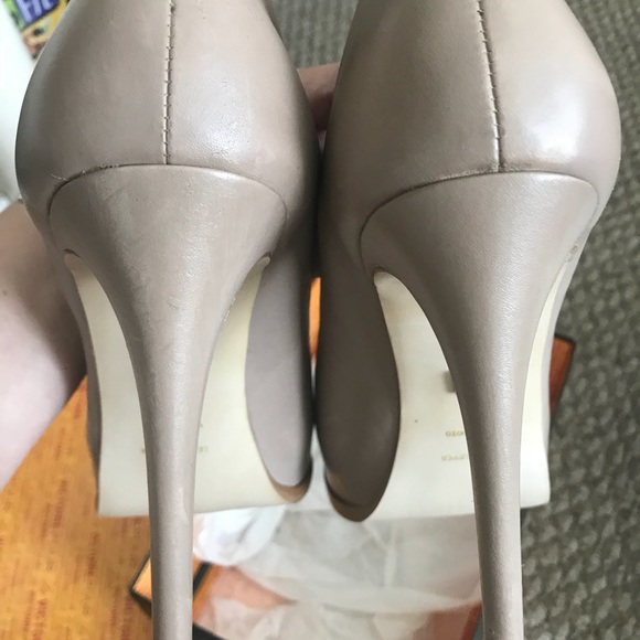 Pour La Victoire Heels - Picture 10 of 13